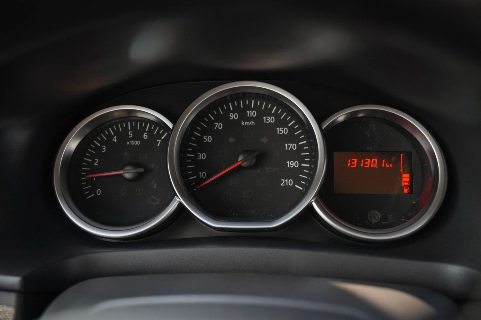 Dacia Sandero EURO-6 ЛИЗИНГ, снимка 13 - Автомобили и джипове - 53783874