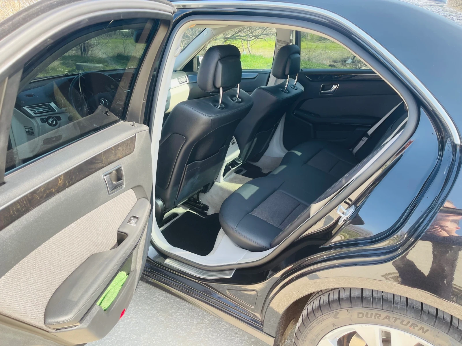 Mercedes-Benz E 350, снимка 12 - Автомобили и джипове - 54261309