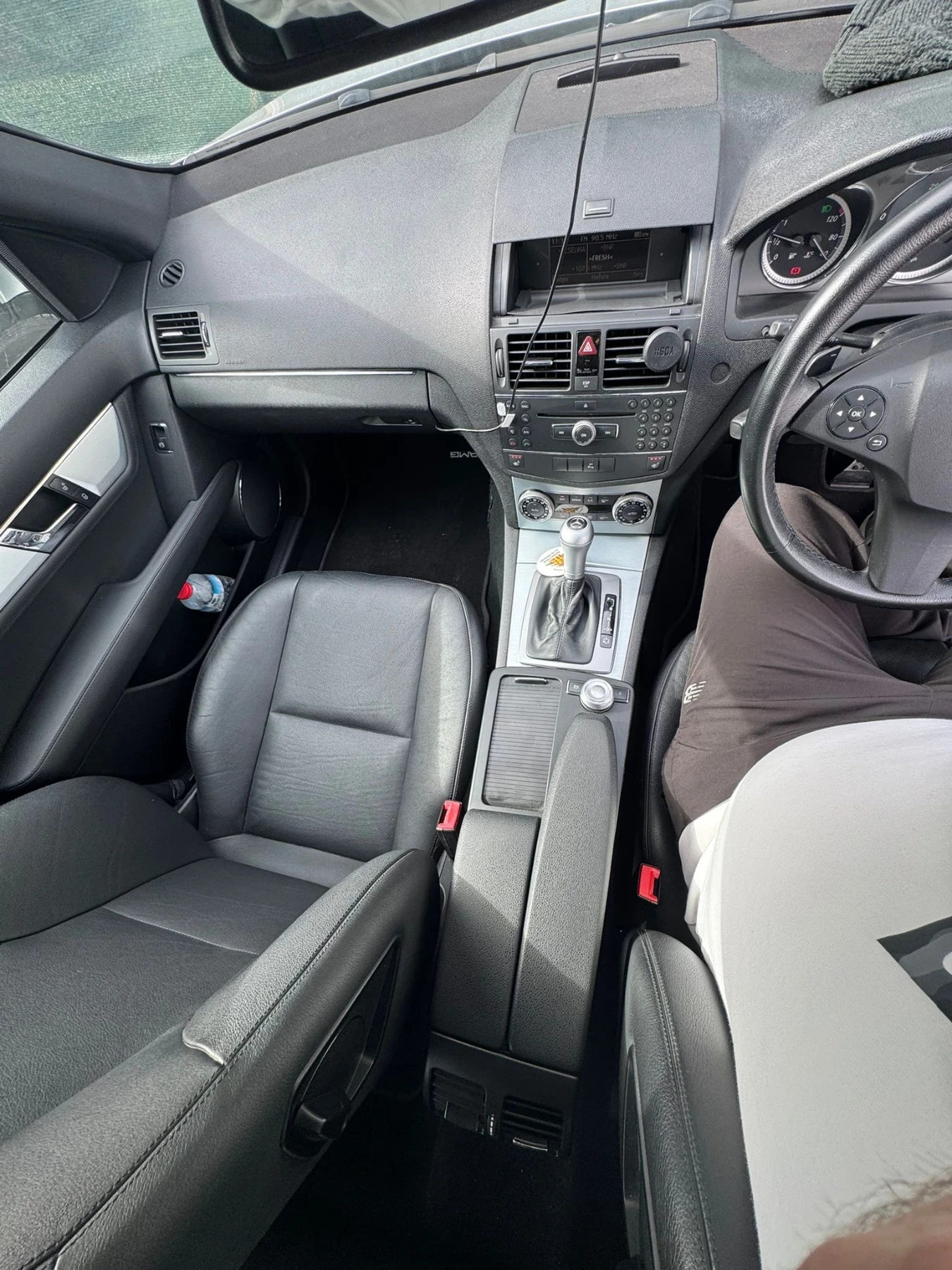 Mercedes-Benz C 200, снимка 9 - Автомобили и джипове - 54576644