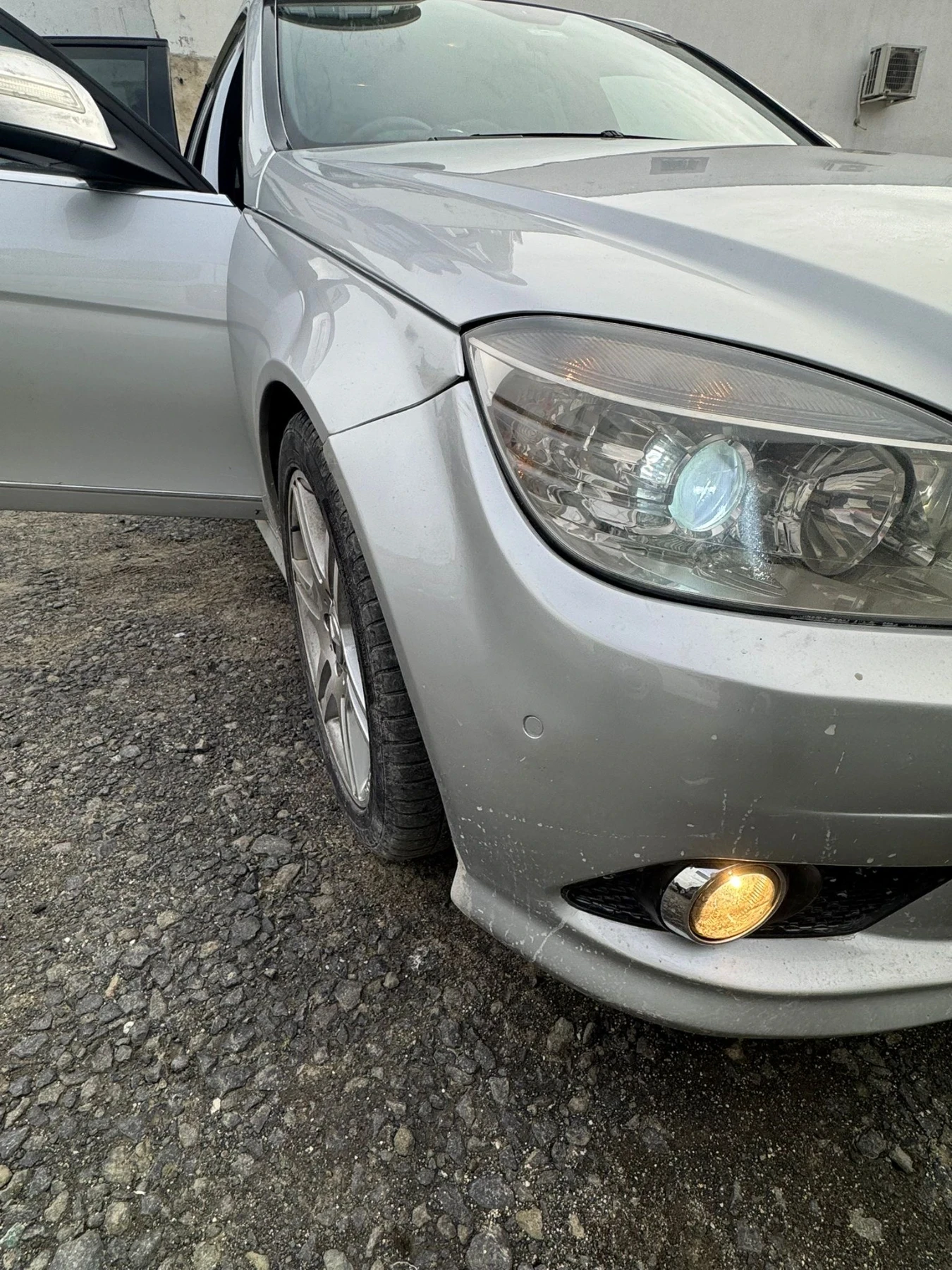 Mercedes-Benz C 200, снимка 10 - Автомобили и джипове - 54576644