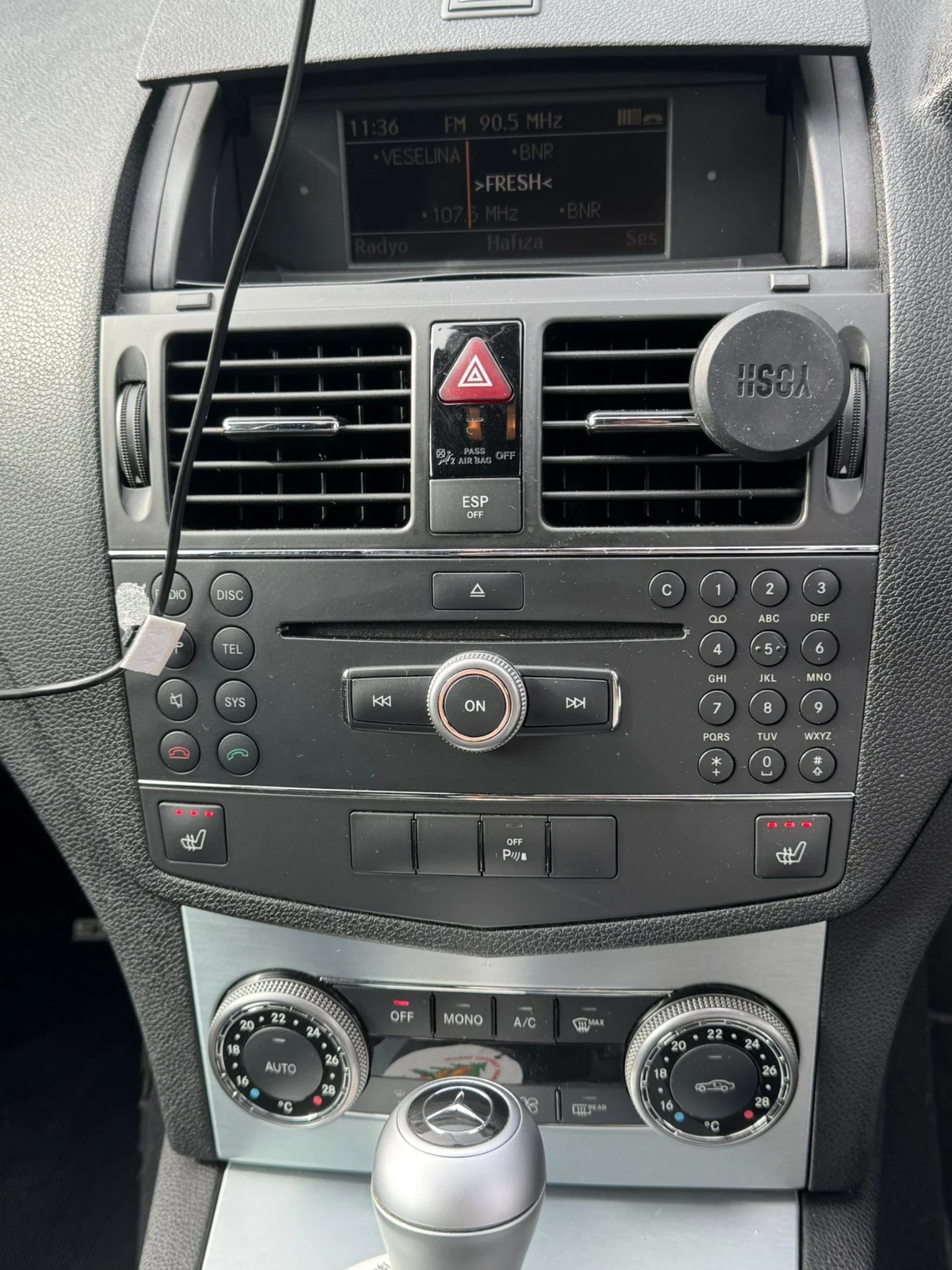 Mercedes-Benz C 200, снимка 4 - Автомобили и джипове - 54576644