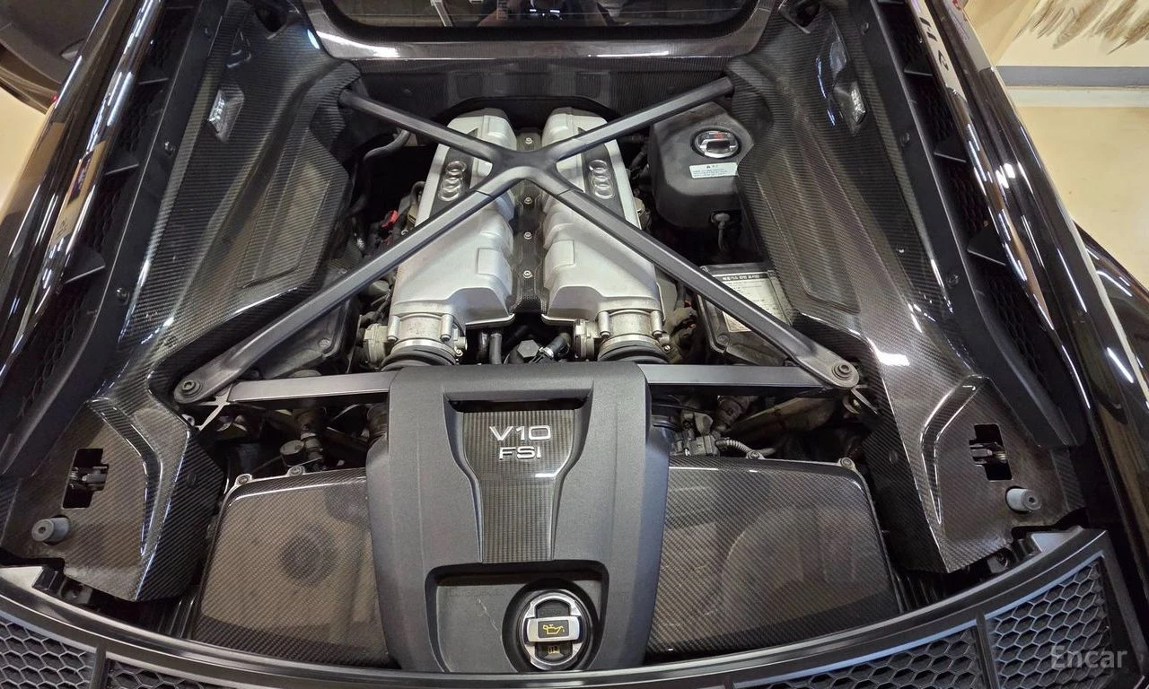 Audi R8 Bang & Olufsen* Virtual Cockpit Plus* , снимка 5 - Автомобили и джипове - 54741062