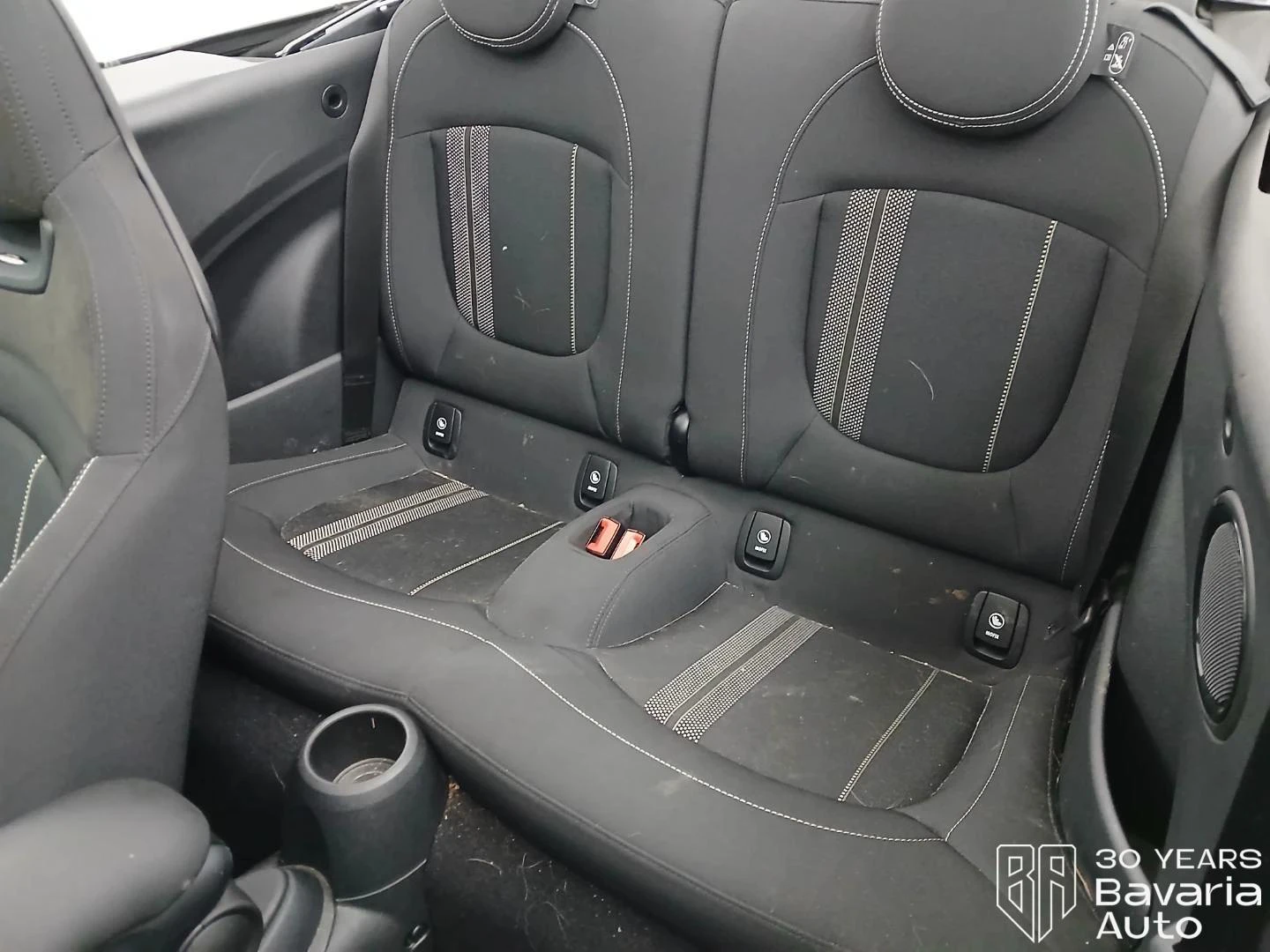 Mini Cooper 1, 5 Cabrio John Cooper Works Trim Steptronic, снимка 8 - Автомобили и джипове - 54836634