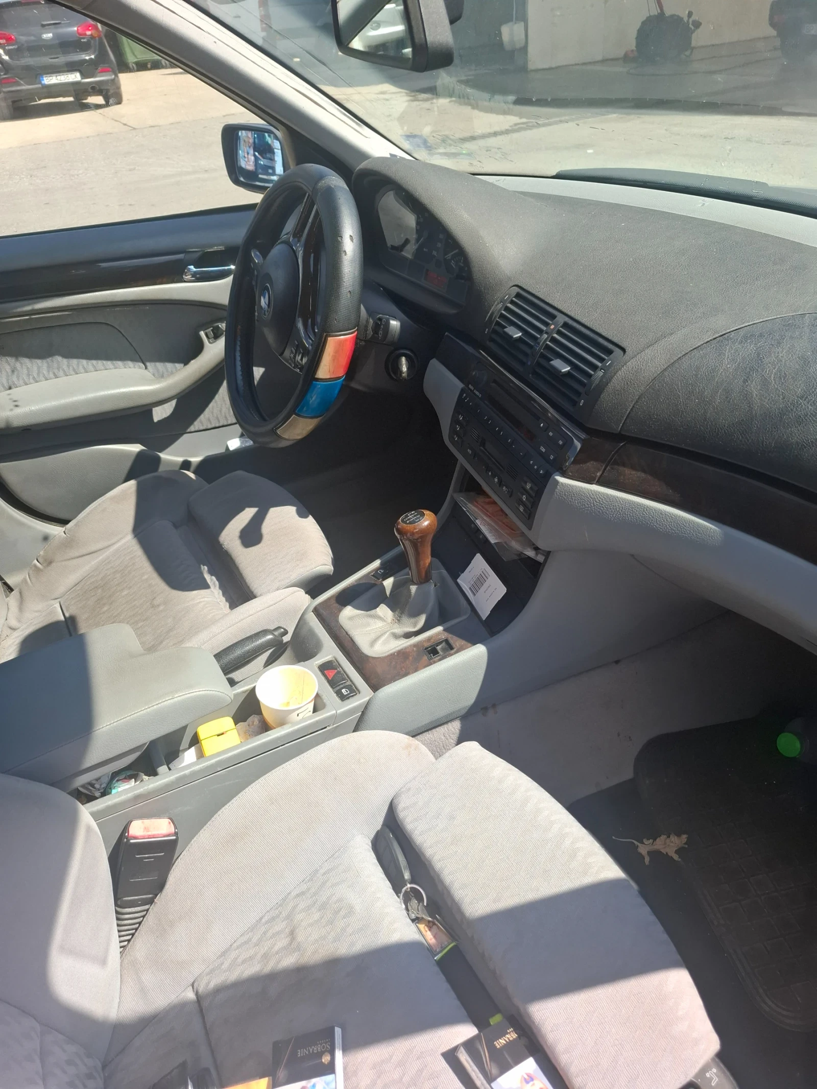 BMW 318, снимка 9 - Автомобили и джипове - 54842293