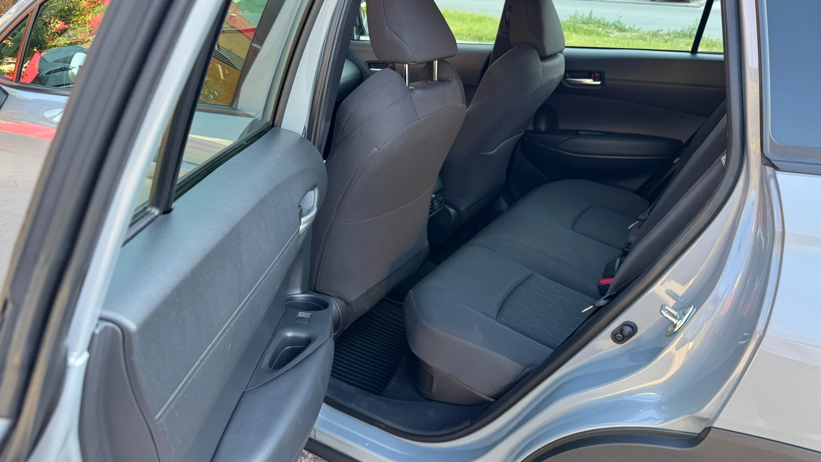Toyota Corolla Cross, снимка 9 - Автомобили и джипове - 55513002