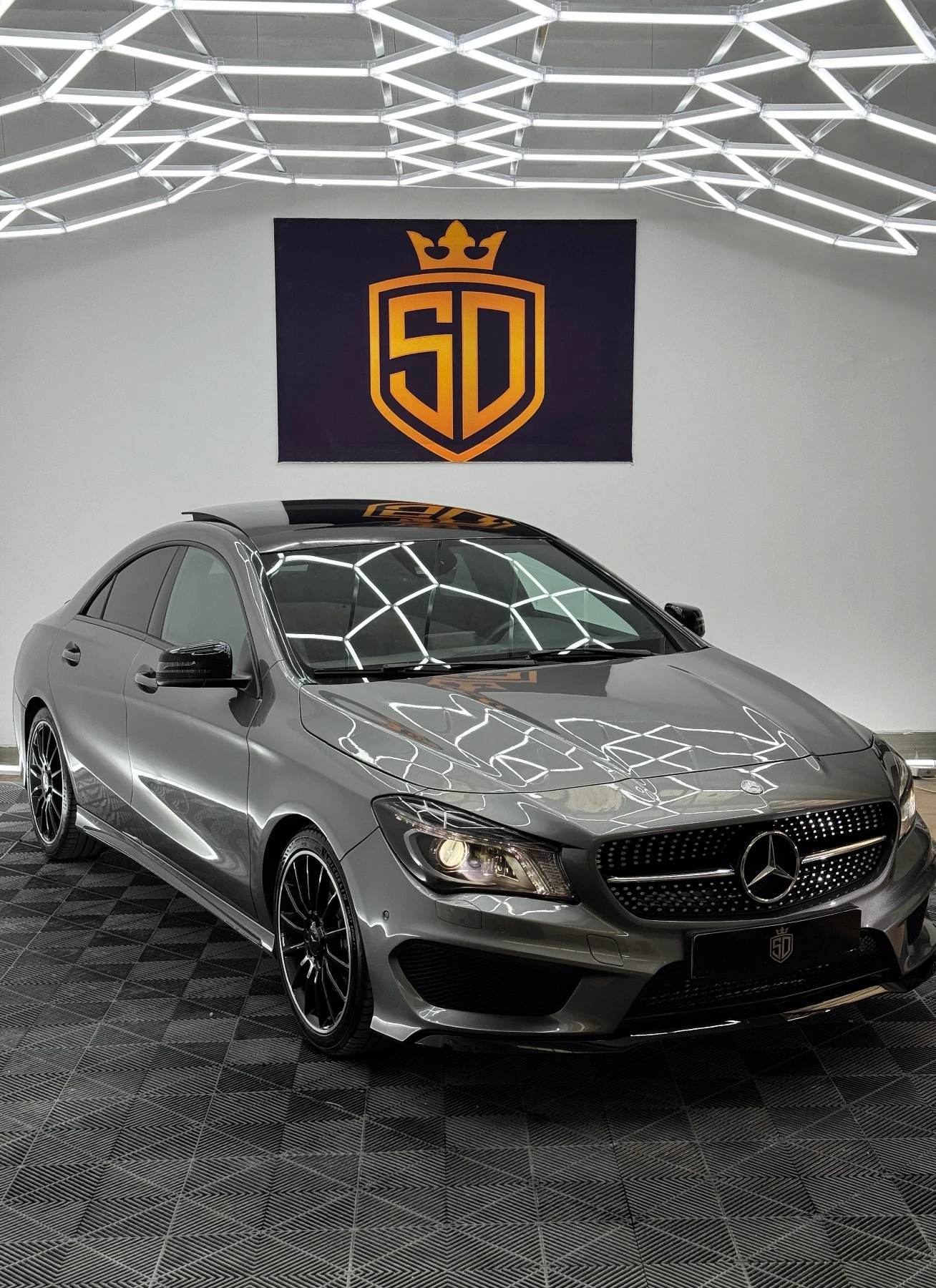Mercedes-Benz CLA 220 AMG/ PANORAMA/FULL