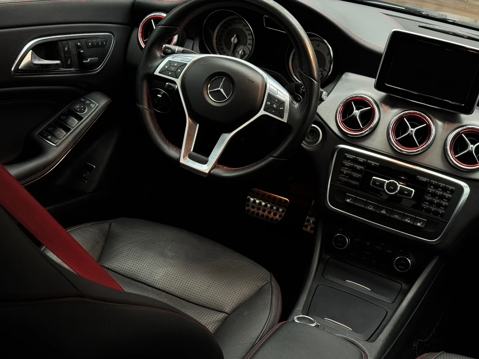 Mercedes-Benz CLA 220 AMG/ PANORAMA/FULL, снимка 10 - Автомобили и джипове - 55890019