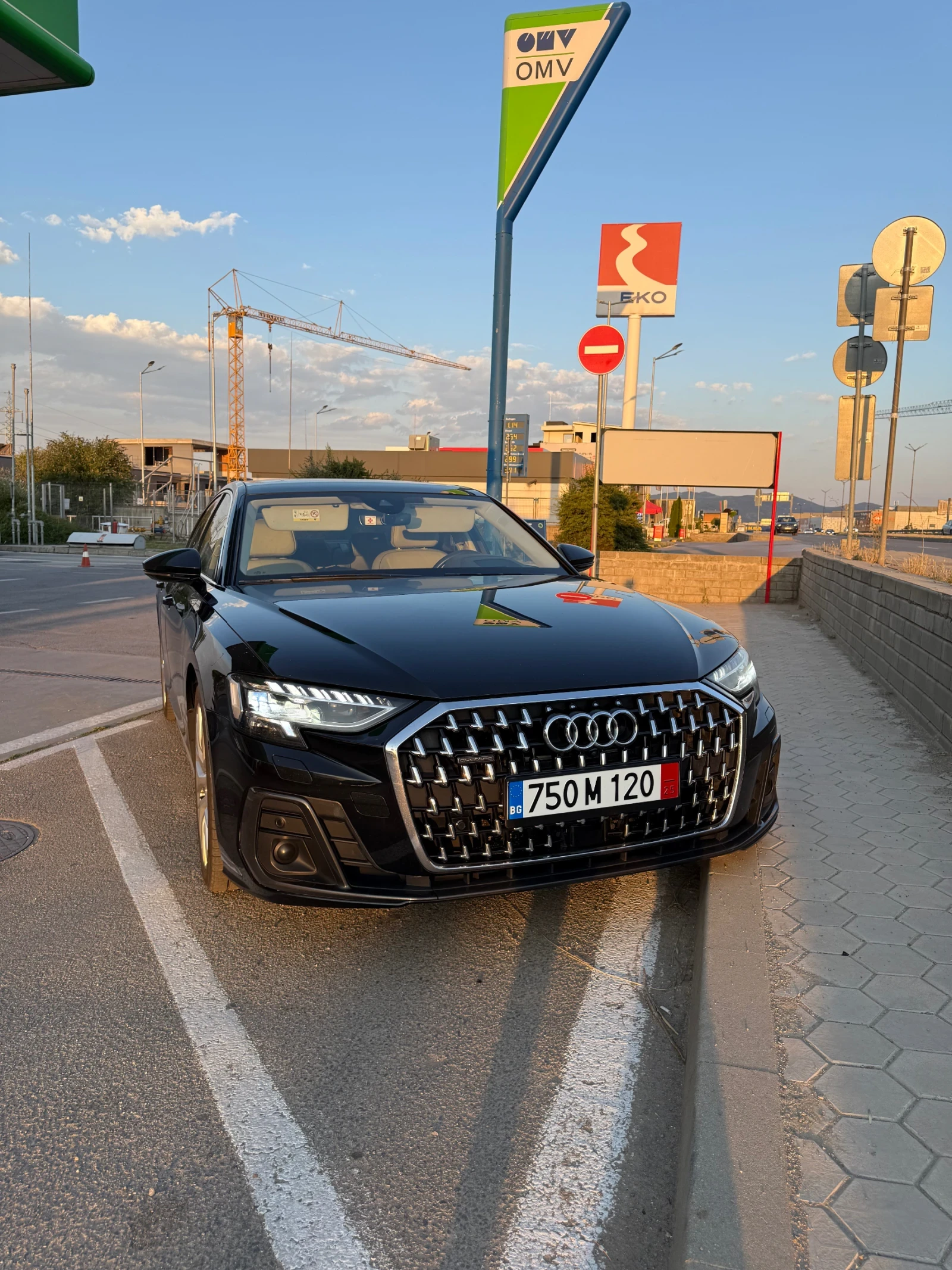 Audi A8 60 TFSI V8 , снимка 2 - Автомобили и джипове - 56006093