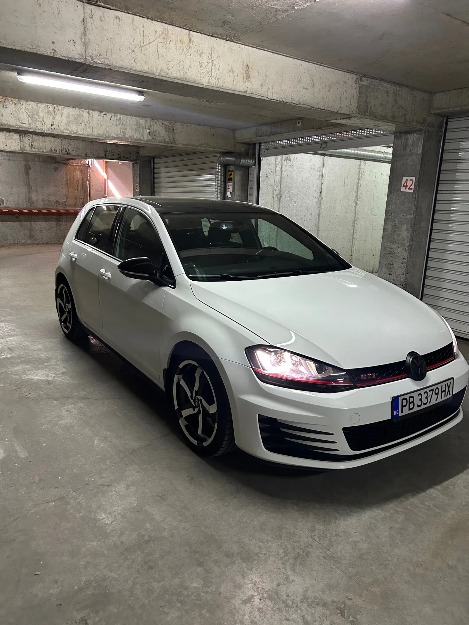 VW Golf GTI, снимка 4 - Автомобили и джипове - 56079107