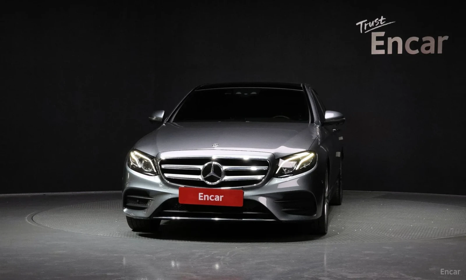 Mercedes-Benz E 350 4X4\AMG LINE\Burmester, снимка 3 - Автомобили и джипове - 56185363
