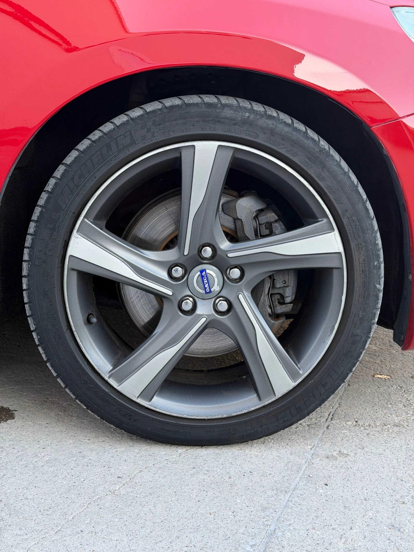 Volvo V60 2.4 D5 R Design, снимка 8 - Автомобили и джипове - 56599449