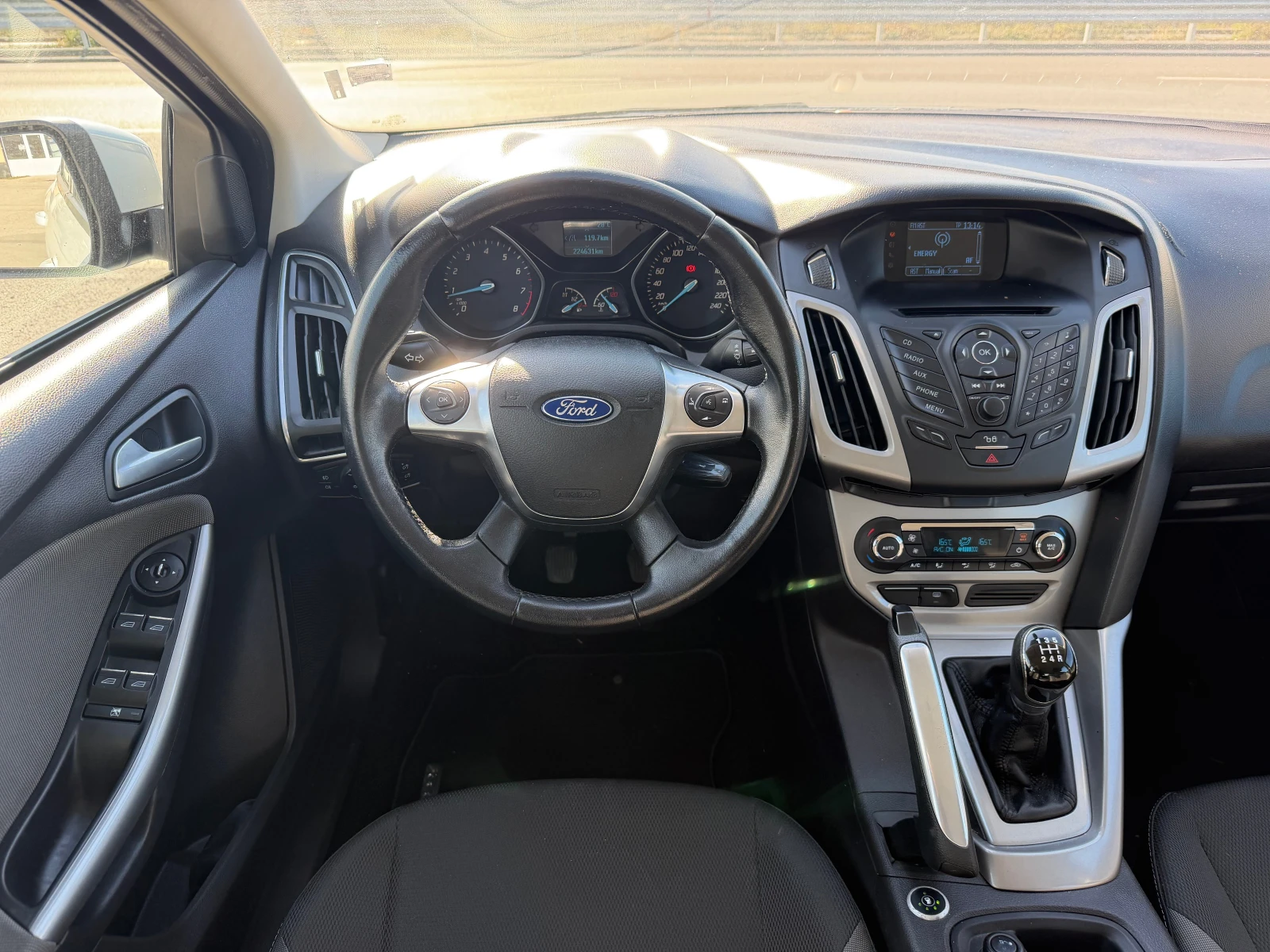 Ford Focus 1.6 GAZ, снимка 12 - Автомобили и джипове - 56718056