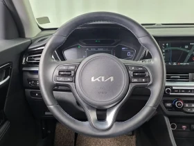 Kia Niro HEV/ ПОДГРЕВ/ КОЖА/ КАМЕРА/ LANE ASSIST, снимка 13