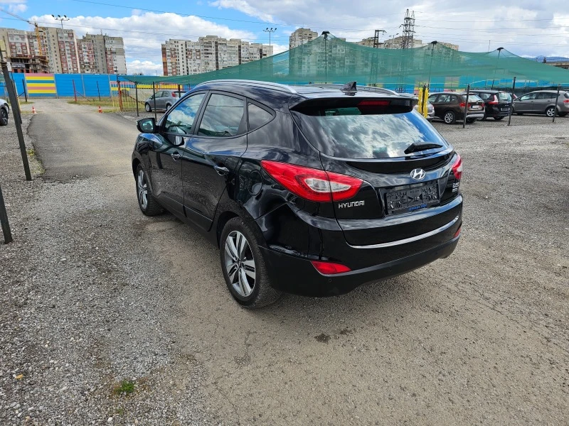 Hyundai IX35 1.7crdi PANORAMA, снимка 4 - Автомобили и джипове - 45132164