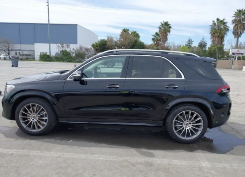 Mercedes-Benz GLE EQ Boost* Digital Light* burmester* Parking Assist, снимка 3 - Автомобили и джипове - 49395892