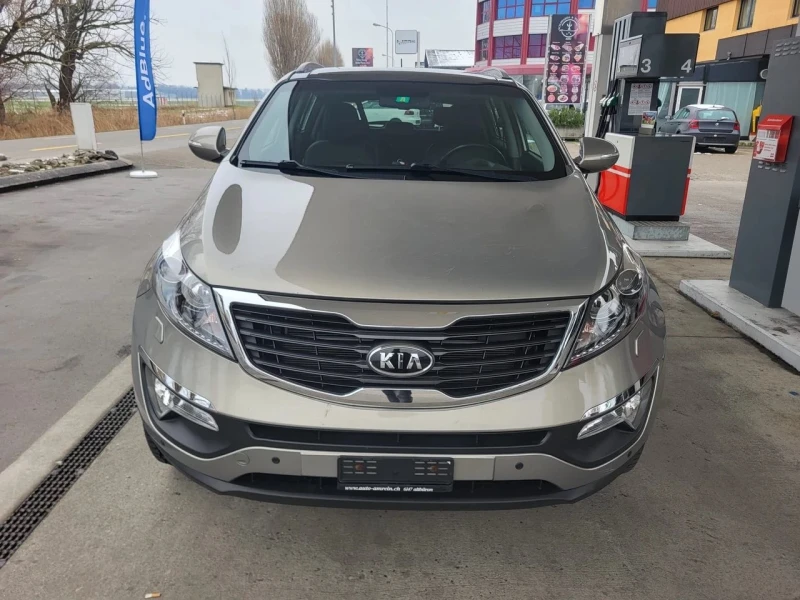 Kia Sportage, снимка 5 - Автомобили и джипове - 49455587