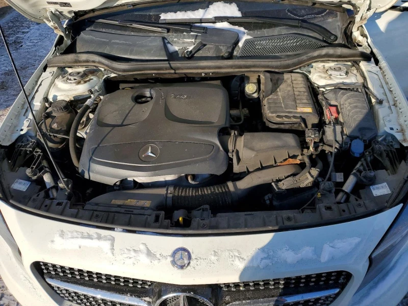 Mercedes-Benz GLA 250 2l 4Matic, снимка 11 - Автомобили и джипове - 53276627