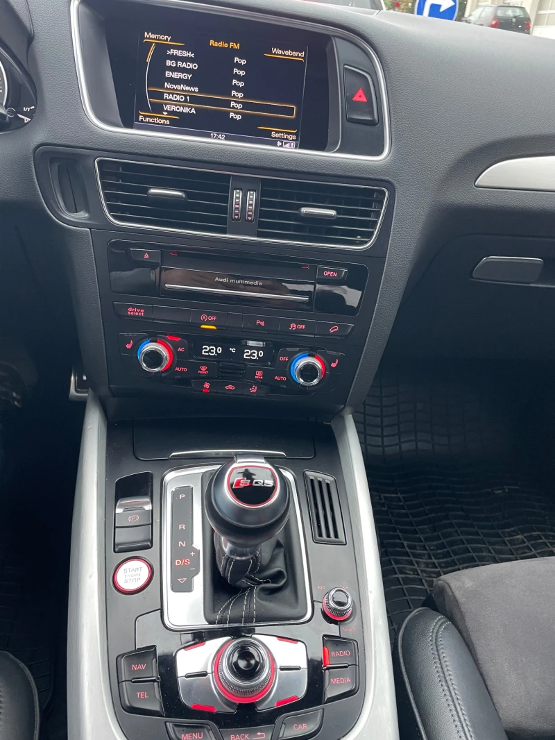 Audi SQ5, снимка 4 - Автомобили и джипове - 53325037