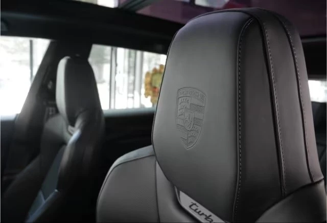 Porsche Cayenne TURBO ELECTRIC / HEAD UP / PANO / BOSE / 360 / , снимка 12 - Автомобили и джипове - 54912805
