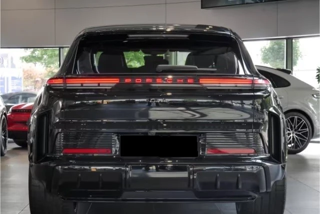 Porsche Cayenne TURBO ELECTRIC / HEAD UP / PANO / BOSE / 360 / , снимка 6 - Автомобили и джипове - 54912805