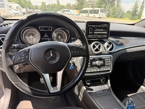 Mercedes-Benz GLA 220, снимка 6 - Автомобили и джипове - 56340540
