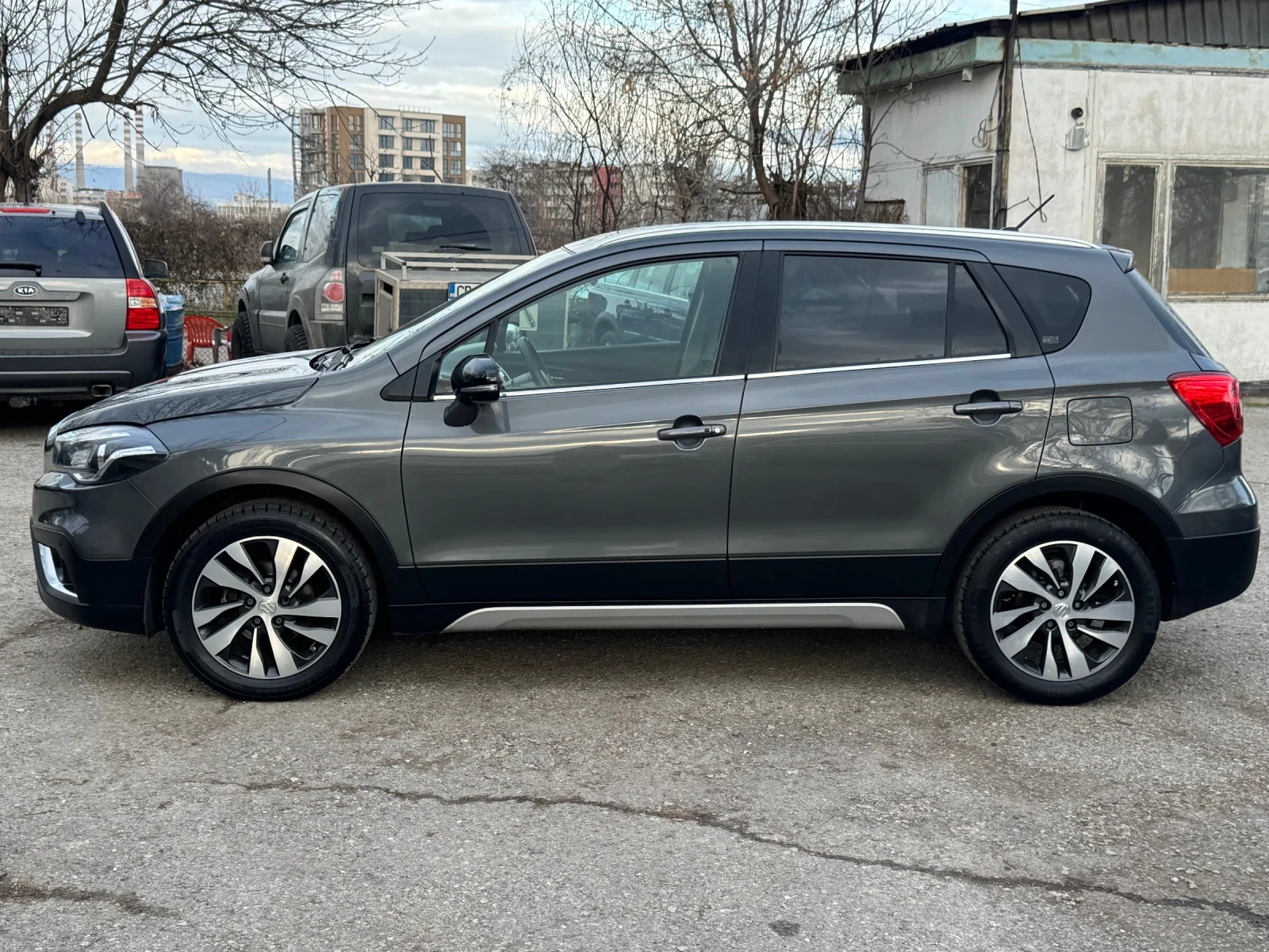 Suzuki SX4 S-Cross Kапариран - изображение 8
