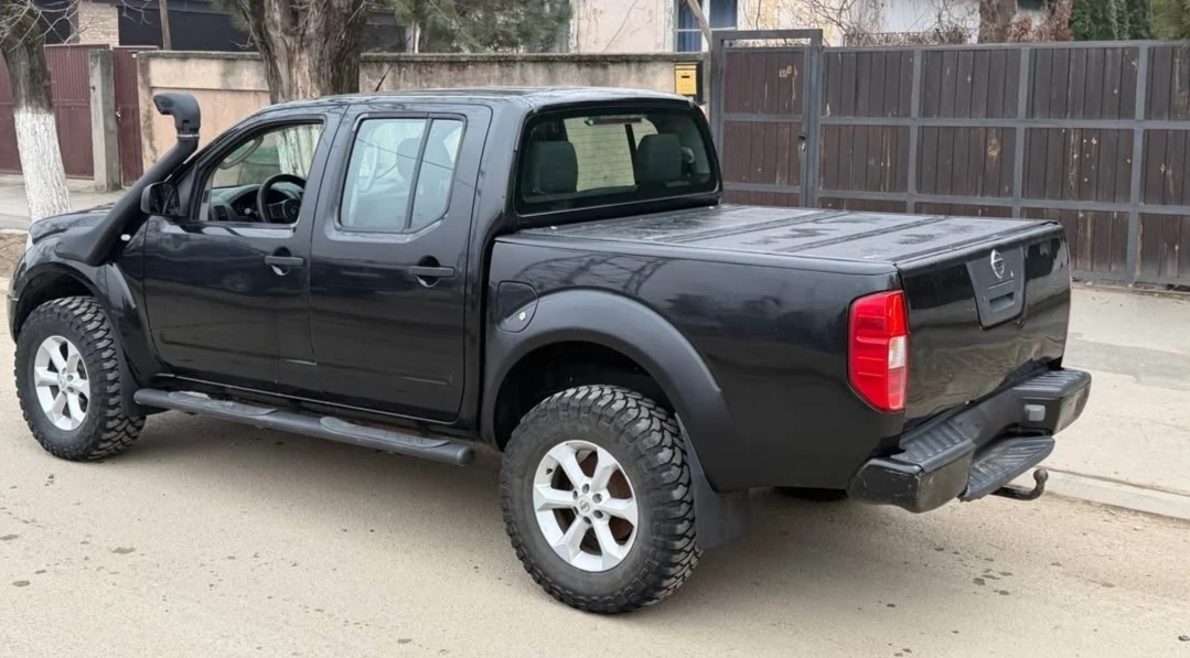 Nissan Navara, снимка 4 - Автомобили и джипове - 53731067