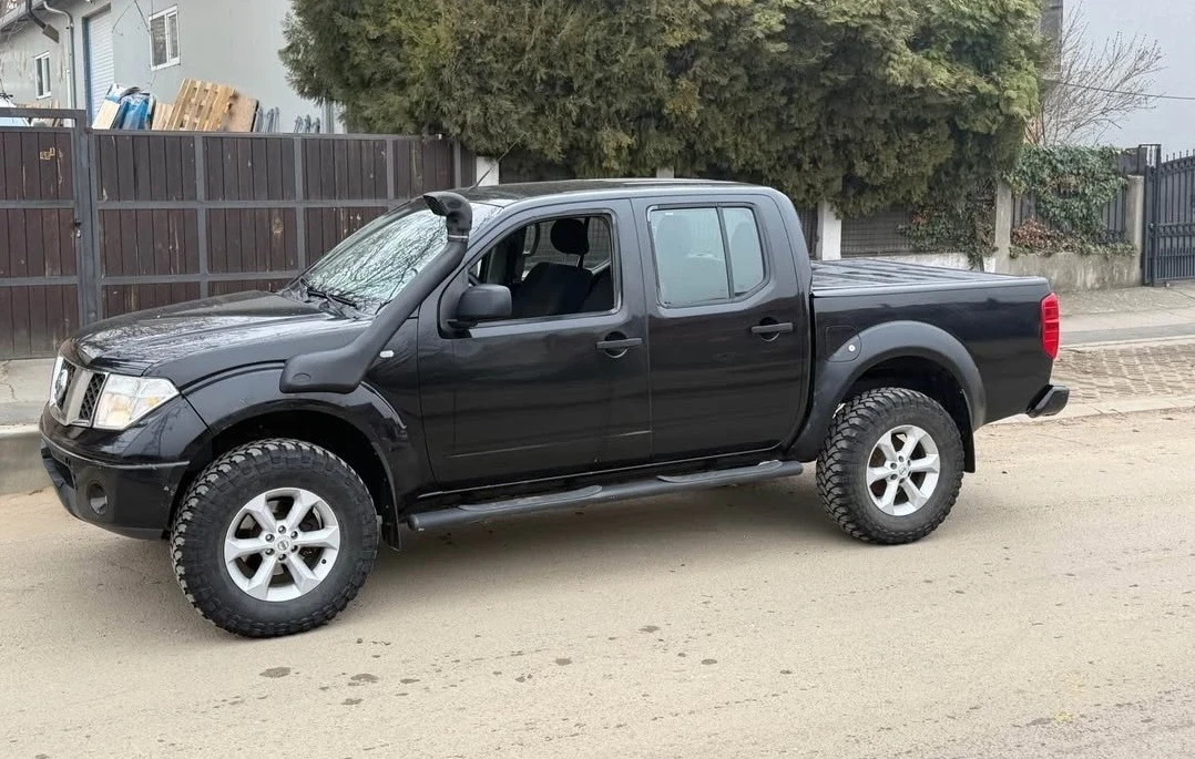 Nissan Navara, снимка 5 - Автомобили и джипове - 53731067