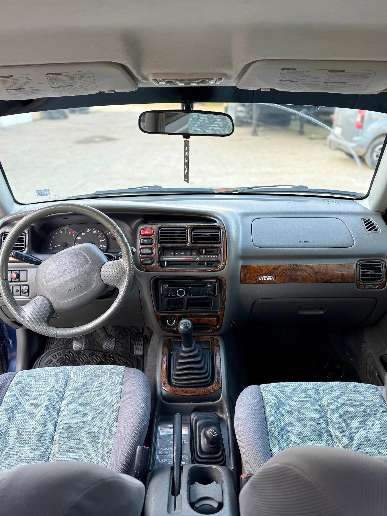 Suzuki Grand vitara Suzuki grand vitara 1.6 , снимка 10 - Автомобили и джипове - 53879500
