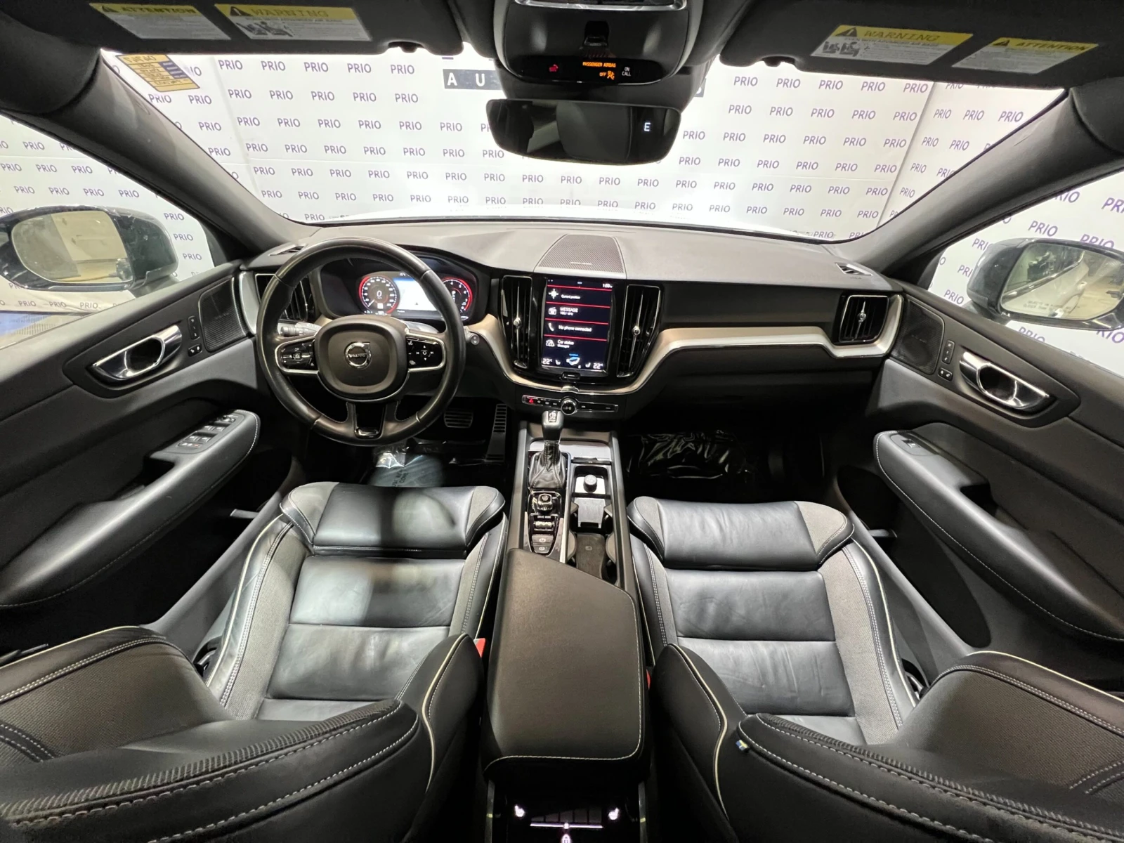 Volvo XC60 T6 R-Design AWD, снимка 9 - Автомобили и джипове - 53903398