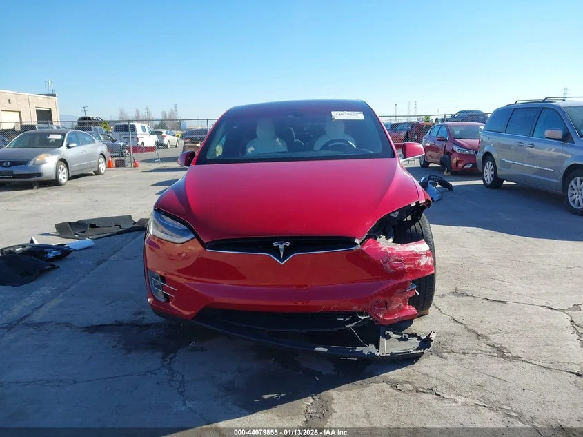 Tesla Model X 60D/70D/75D/90D/P100D, снимка 13 - Автомобили и джипове - 54403479