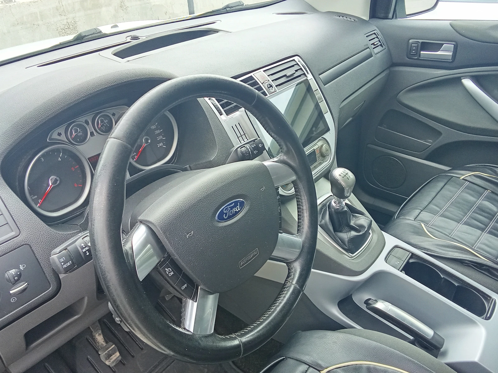 Ford Kuga, снимка 11 - Автомобили и джипове - 54704691