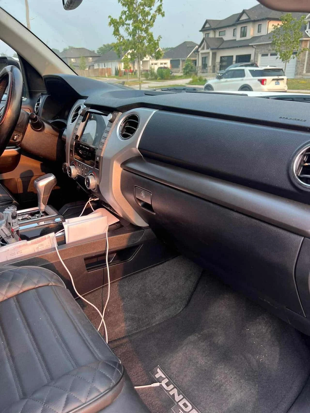 Toyota Tundra * 4x4 Double Cab * АВТОКРЕДИТ* , снимка 9 - Автомобили и джипове - 55319653