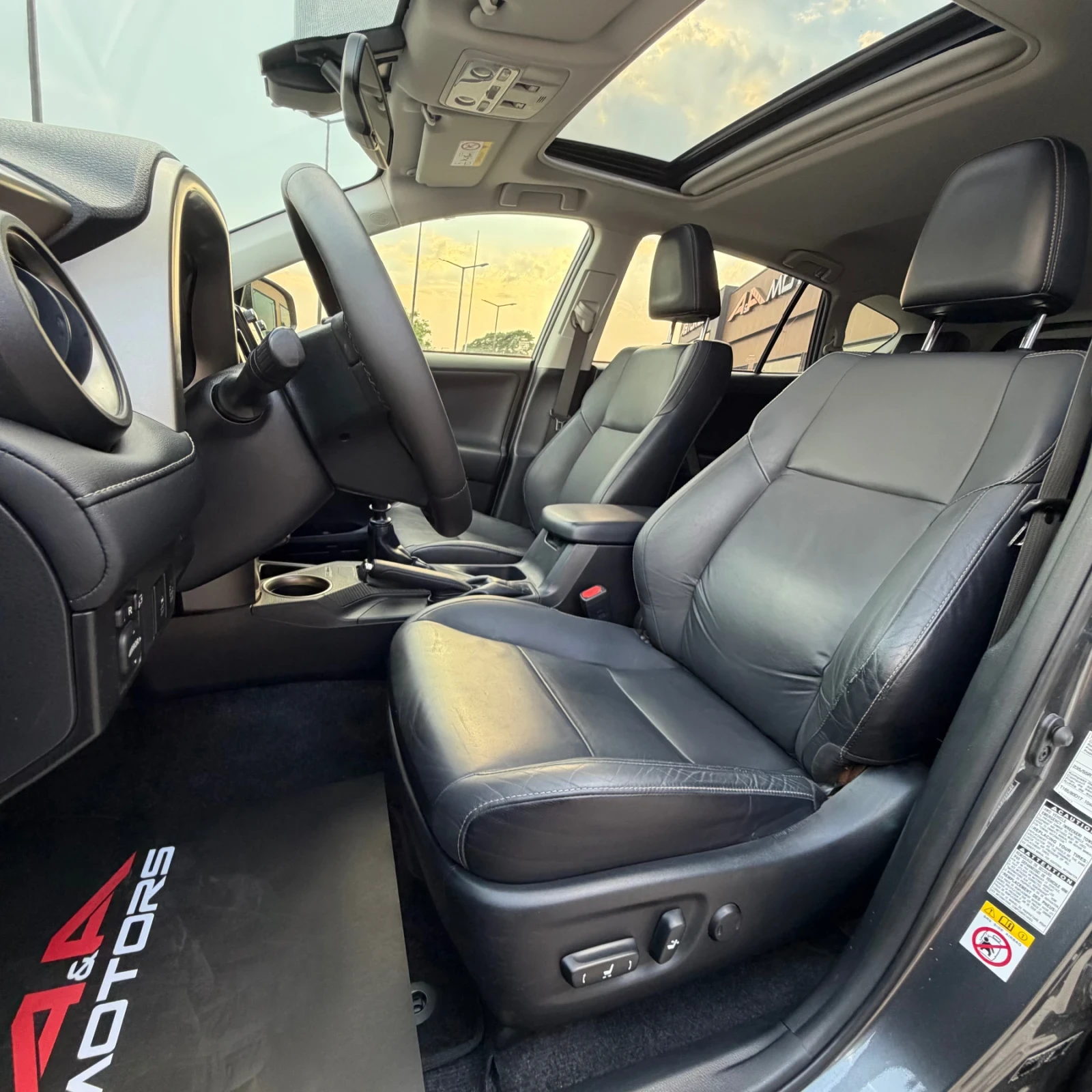 Toyota Rav4 2.2D4D-150к.с.;4х4;ПОДГРЕВ;КОЖА;ЕЛ.БАГАЖНИК;КАМЕРА, снимка 5 - Автомобили и джипове - 55709306