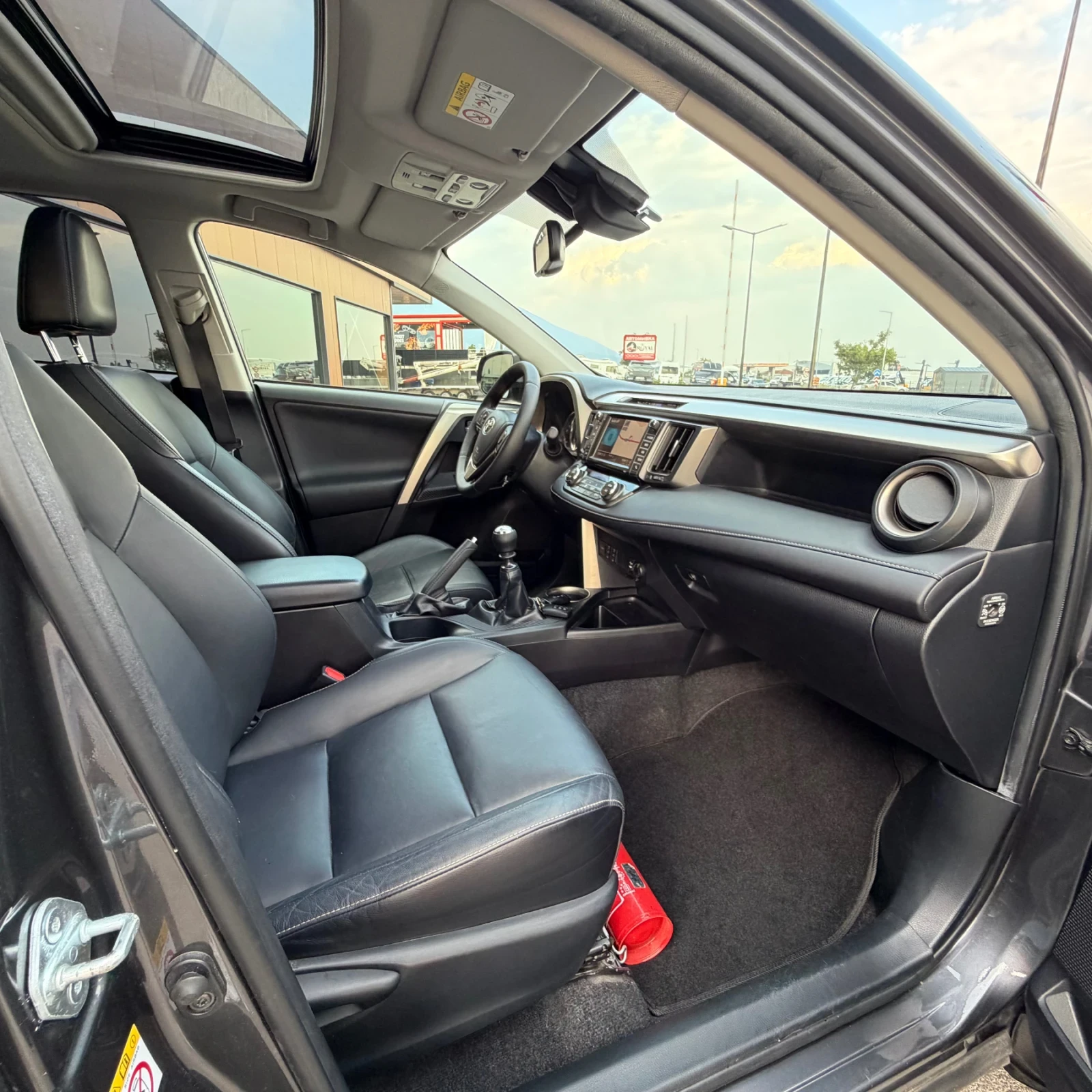 Toyota Rav4 2.2D4D-150к.с.;4х4;ПОДГРЕВ;КОЖА;ЕЛ.БАГАЖНИК;КАМЕРА, снимка 8 - Автомобили и джипове - 55709306