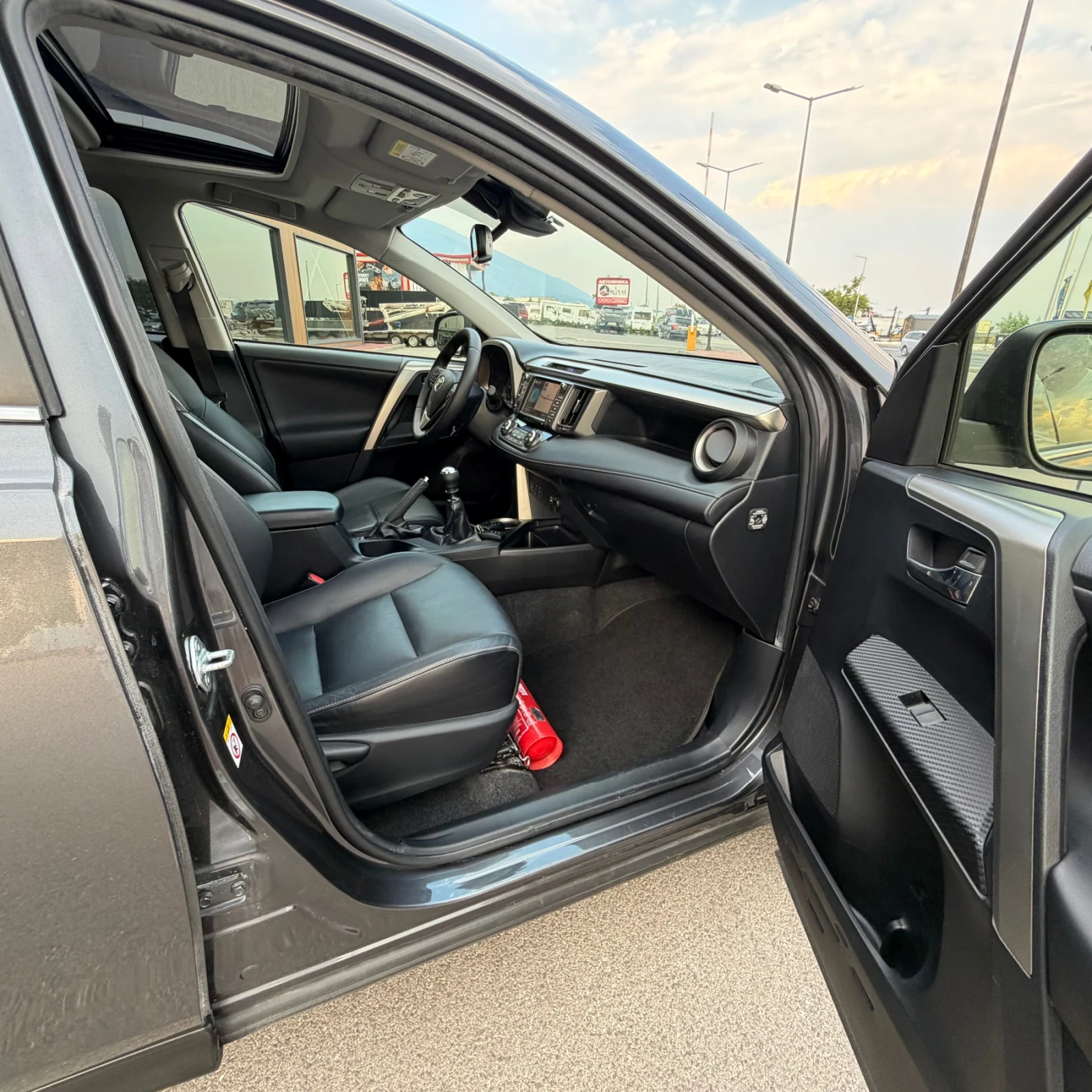 Toyota Rav4 2.2D4D-150к.с.;4х4;ПОДГРЕВ;КОЖА;ЕЛ.БАГАЖНИК;КАМЕРА, снимка 6 - Автомобили и джипове - 55709306
