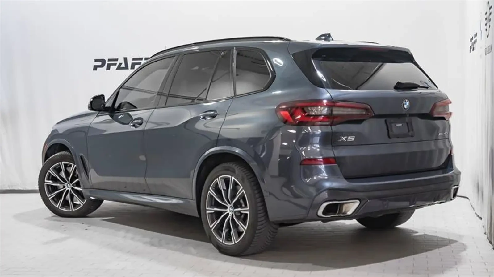 BMW X5 M-pkg* Distronic* Вакуум* Laser* Масаж* Въздух* 36, снимка 3 - Автомобили и джипове - 55779592