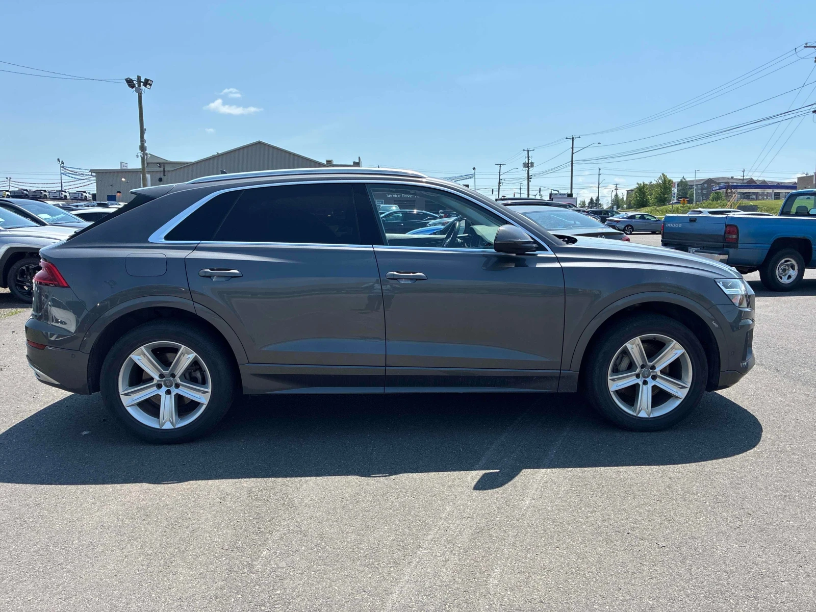 Audi Q8 * Progressiv * CARFAX * ОПЦИЯ ЗА ФИНАНСИРАНЕ, снимка 3 - Автомобили и джипове - 55838988