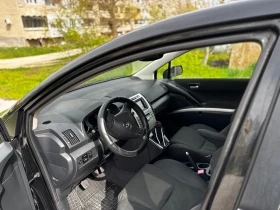 Toyota Corolla verso 2.2 D-4D 136 к.с., снимка 7