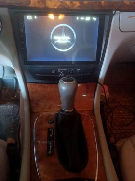 Mercedes-Benz E 220, снимка 12