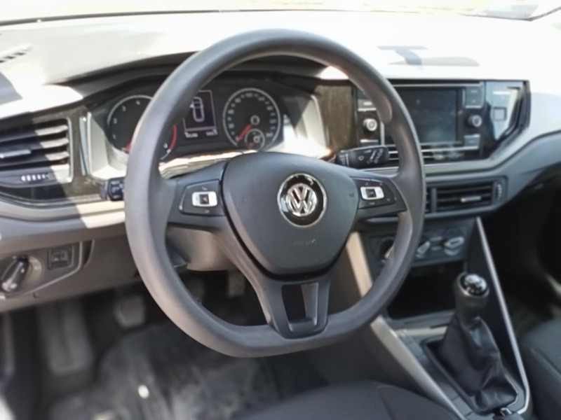 VW Polo, снимка 4 - Автомобили и джипове - 46101007