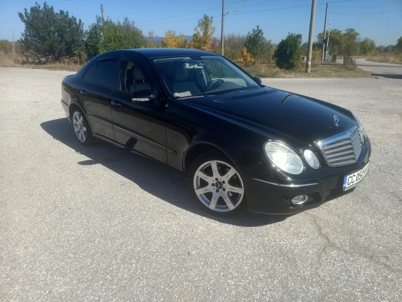 Mercedes-Benz E 220, снимка 1 - Автомобили и джипове - 47450662