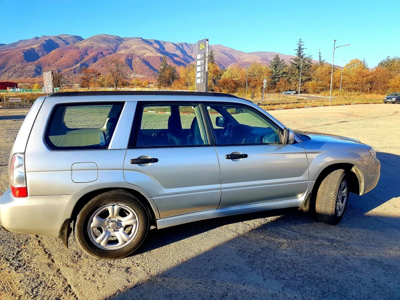 Subaru Forester Автоматик* HOLD A.T POVER, снимка 4 - Автомобили и джипове - 47895056