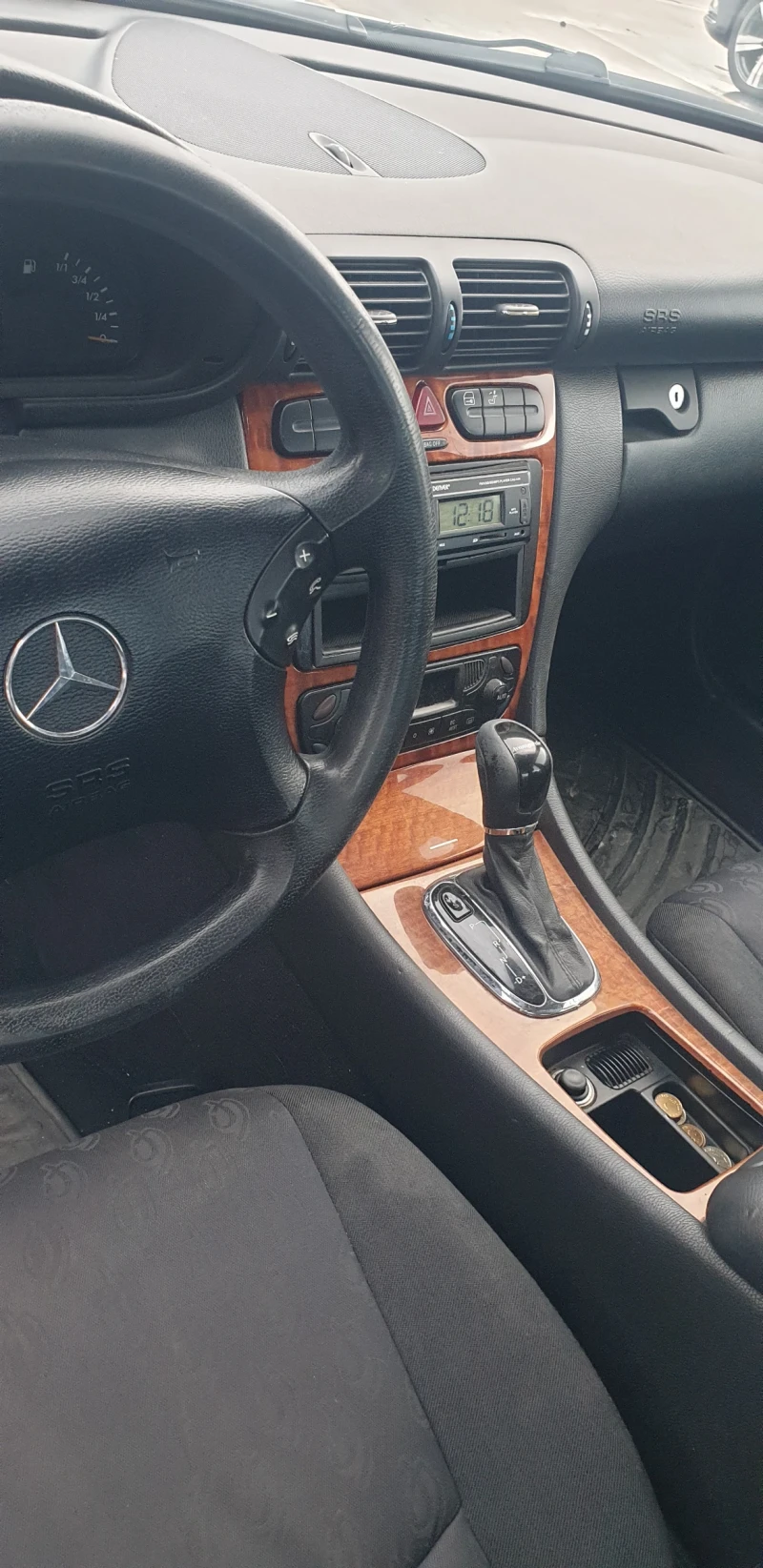 Mercedes-Benz C 220, снимка 8 - Автомобили и джипове - 47932484