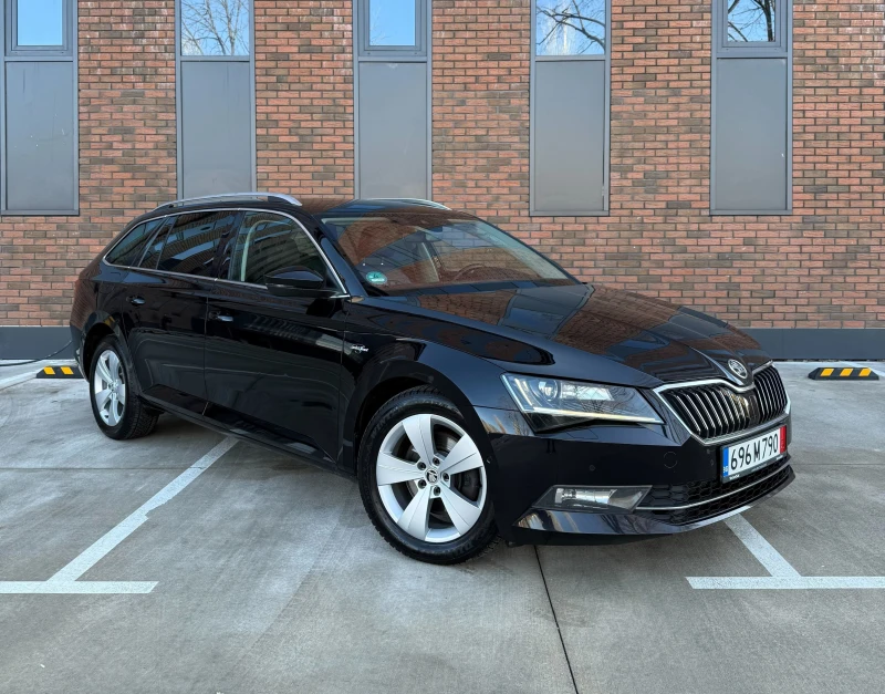 Skoda Superb L&K/190hp/DSG/DCC/Canton/Печка/Пълна история, снимка 1 - Автомобили и джипове - 48952208