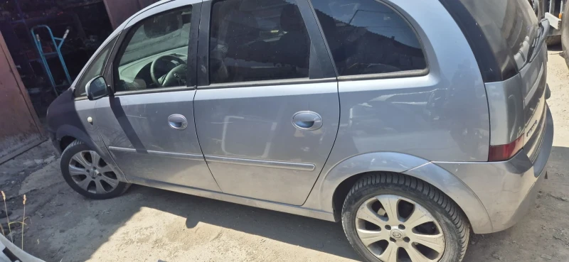 Opel Meriva 1.3 cdti, снимка 4 - Автомобили и джипове - 51018206