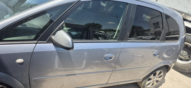 Opel Meriva 1.3 cdti, снимка 8 - Автомобили и джипове - 51018206