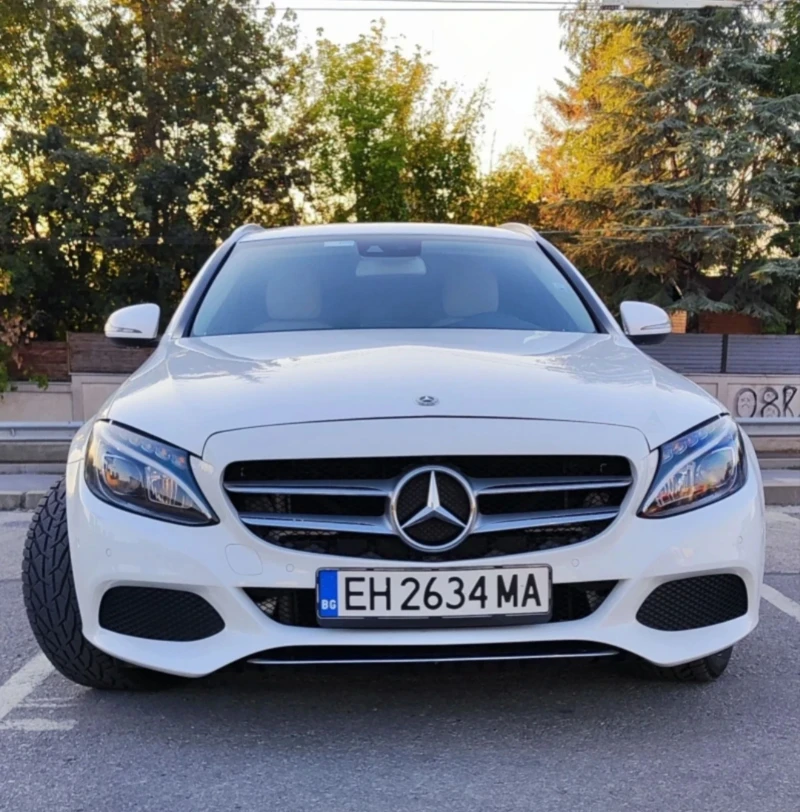Mercedes-Benz C 220, снимка 2 - Автомобили и джипове - 51673836