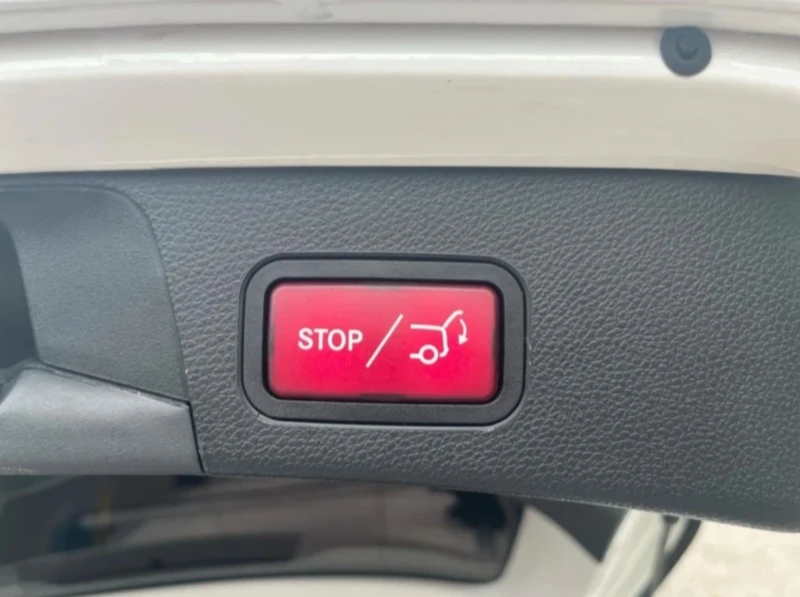 Mercedes-Benz C 220, снимка 14 - Автомобили и джипове - 51673836