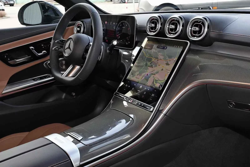 Mercedes-Benz CLE 450 4M AMG 360 + DIG-LED+ Pano+ Distr, снимка 4 - Автомобили и джипове - 52041311